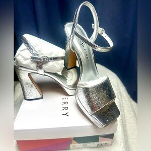 Katy Perry The Square Open Sandal Silver size 10 / 40 with Chunky Block Heel